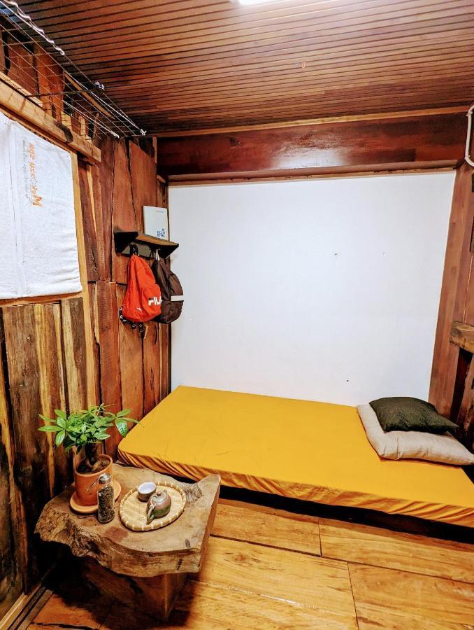 The Gk House Hostel, Ecolliving, Central City, Natural Wooden, Chill View Rooftop, Restaurant And Cocktail Bar Ho Chi Minh-staden Exteriör bild