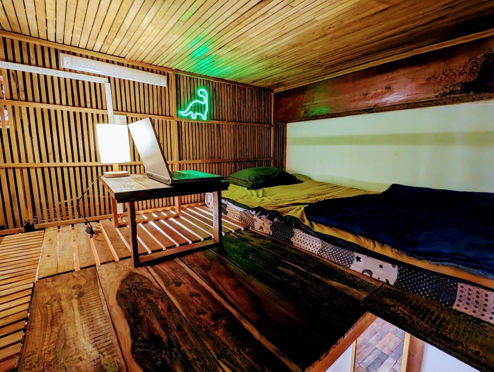 The Gk House Hostel, Ecolliving, Central City, Natural Wooden, Chill View Rooftop, Restaurant And Cocktail Bar Ho Chi Minh-staden Exteriör bild