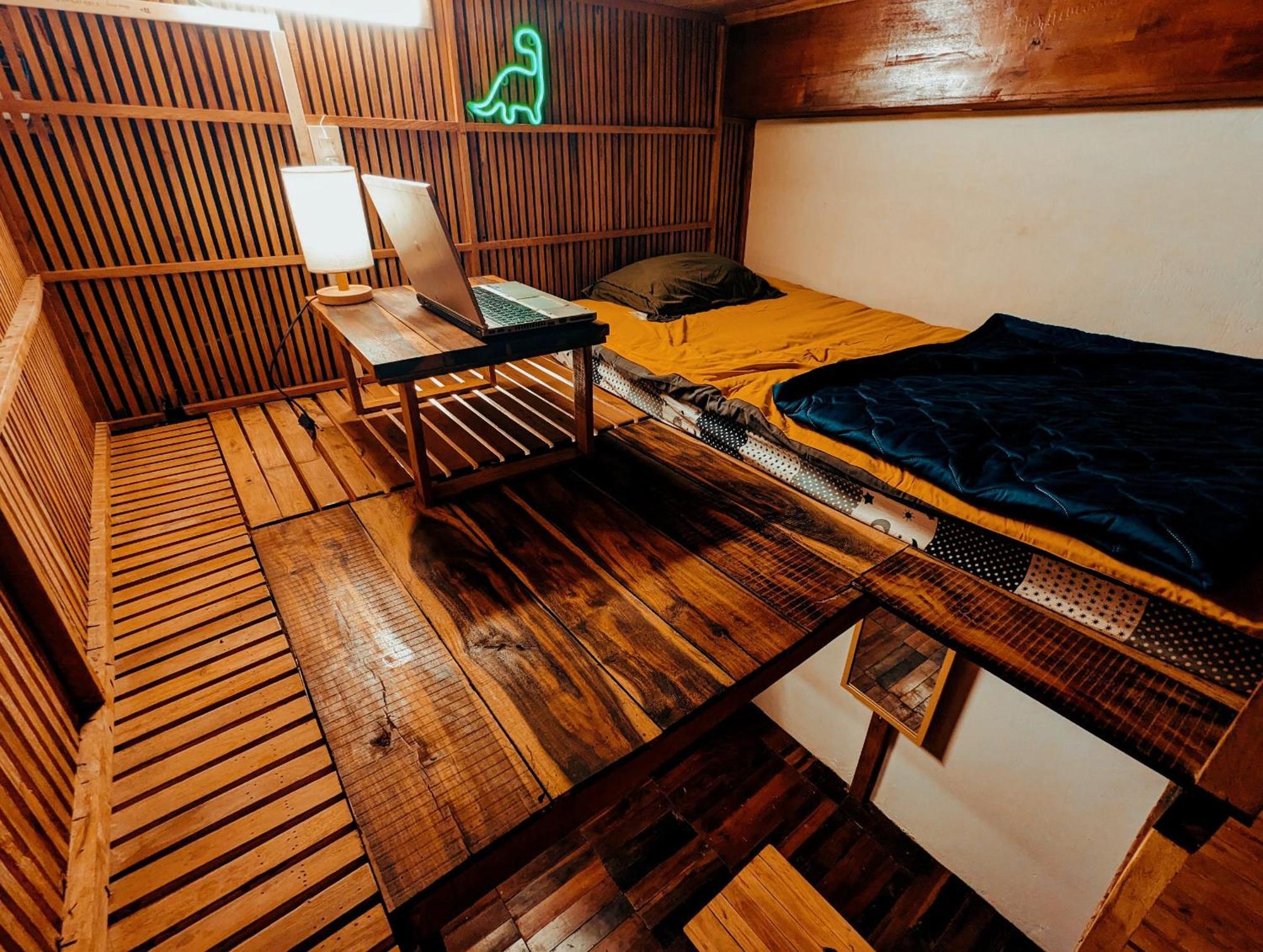 The Gk House Hostel, Ecolliving, Central City, Natural Wooden, Chill View Rooftop, Restaurant And Cocktail Bar Ho Chi Minh-staden Exteriör bild