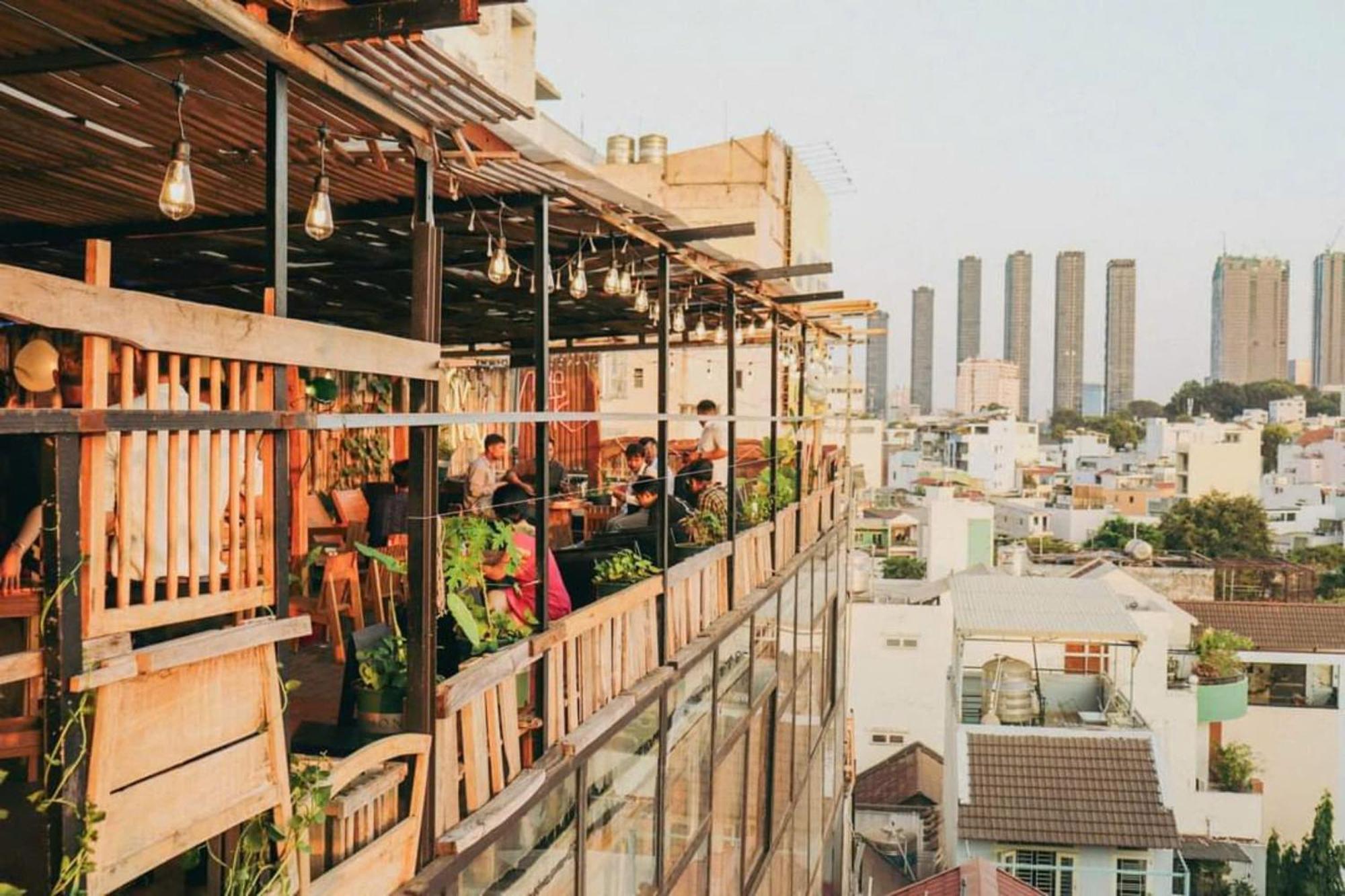 The Gk House Hostel, Ecolliving, Central City, Natural Wooden, Chill View Rooftop, Restaurant And Cocktail Bar Ho Chi Minh-staden Exteriör bild
