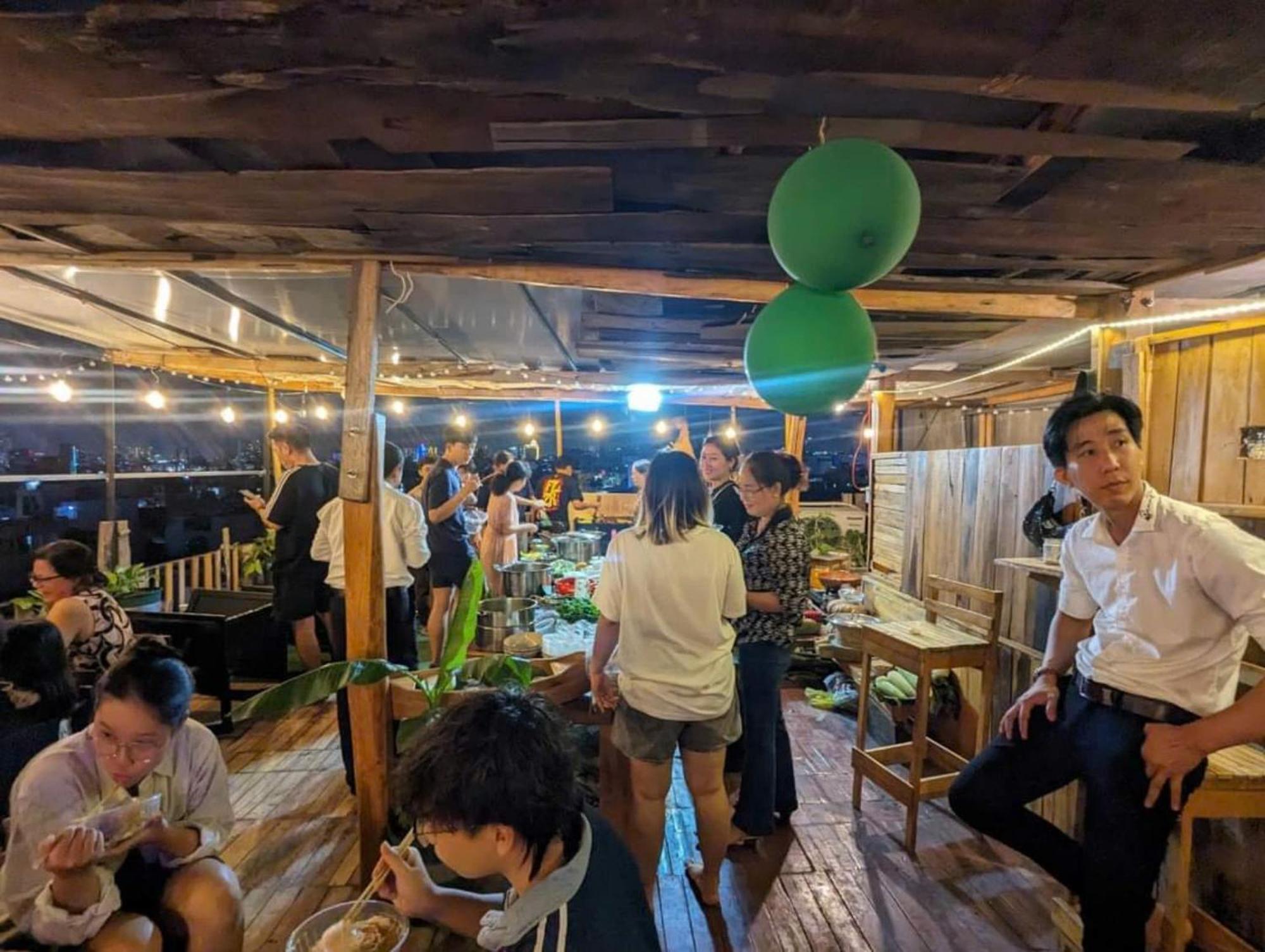 The Gk House Hostel, Ecolliving, Central City, Natural Wooden, Chill View Rooftop, Restaurant And Cocktail Bar Ho Chi Minh-staden Exteriör bild